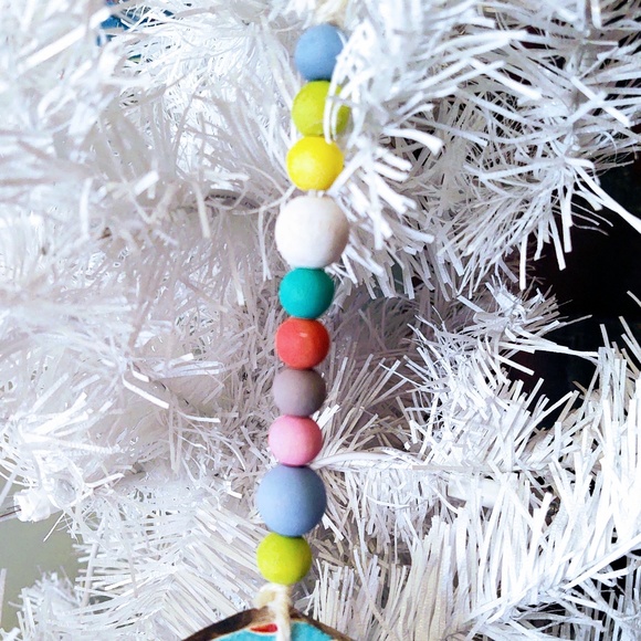 HAND CRAFTED SPRING/EASTER JELLY BEANS BEADED WOOD ORNAMENT/TIERED TRAY DECOR - Picture 3 of 4